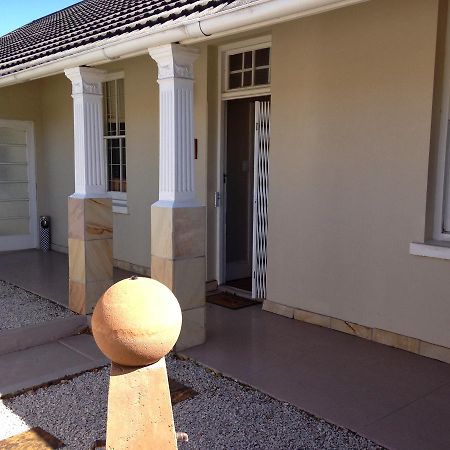Guesthouse On Irvine Port Elizabeth Extérieur photo