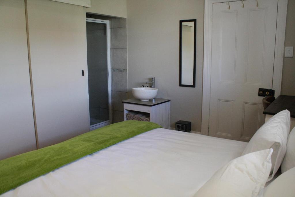 Guesthouse On Irvine Port Elizabeth Extérieur photo