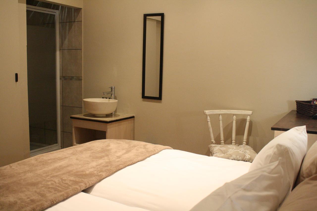 Guesthouse On Irvine Port Elizabeth Extérieur photo